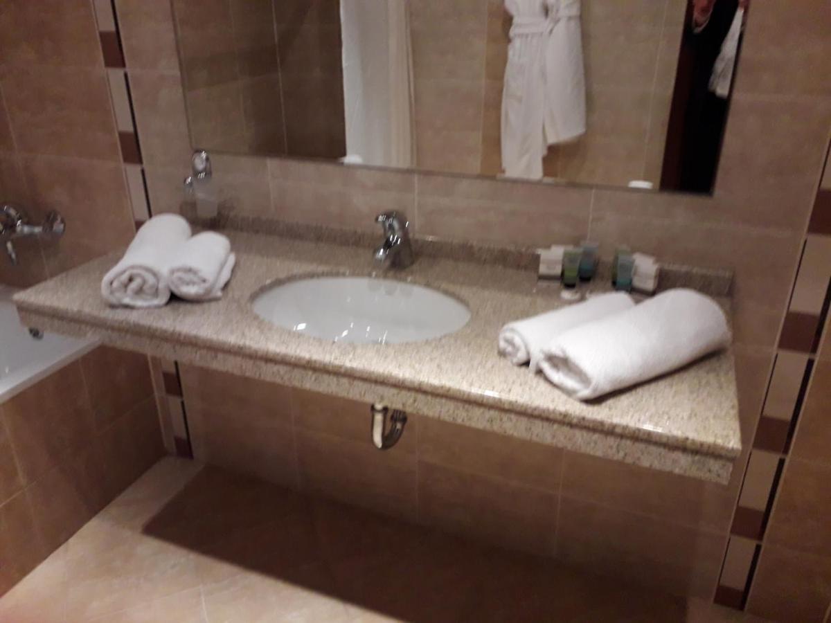 Terra Complex Spa Apartment 1 Bedroom Suite Razlog Eksteriør billede